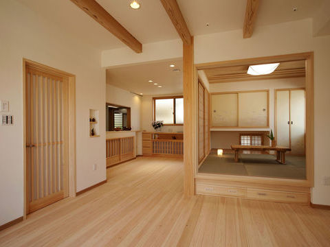 奈良　三郷町「こだわりがいっぱいの家」サムネイル